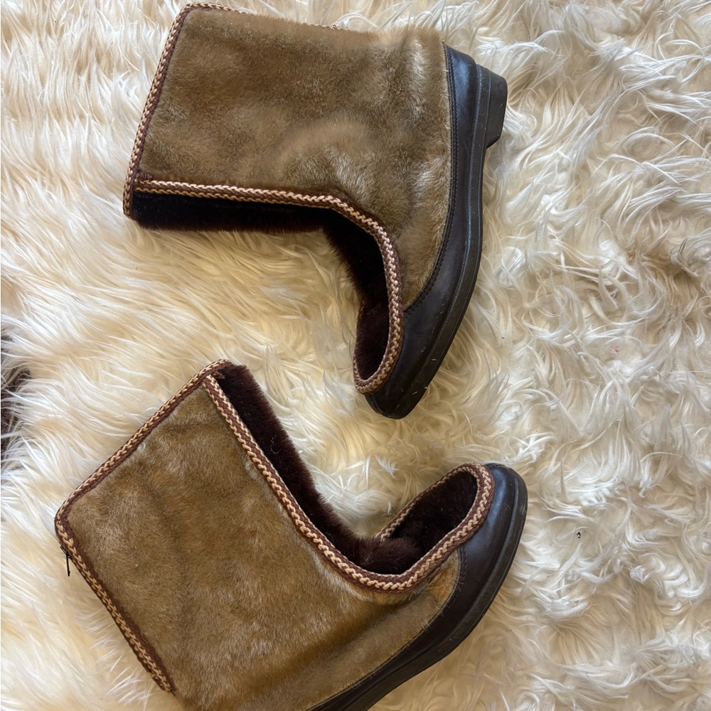 Faux Fur Lined Ankle Boots in Light Brown